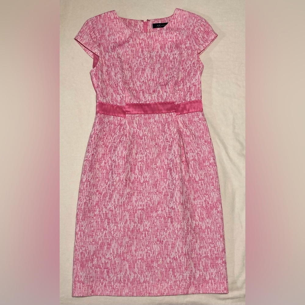 Anne Klein Pink & White Patterned Shift Dress with Cap Sleeves and Satin Accents